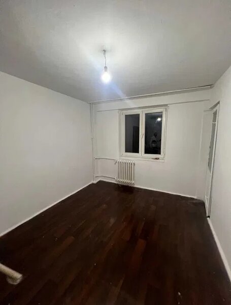 Sector 5  Apartament 3 camere  48 mp utili