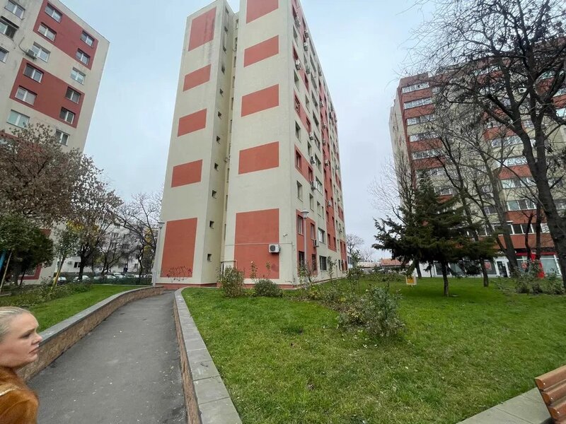 Sector 5  Apartament 3 camere  48 mp utili